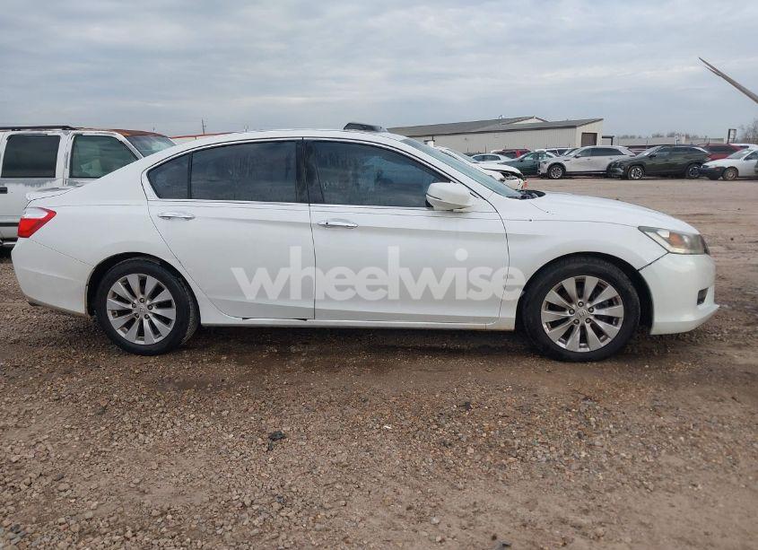 Photo 13 of 2015 Honda Accord EX-L V-6 (VIN 1HGCR3F8XFA023551)