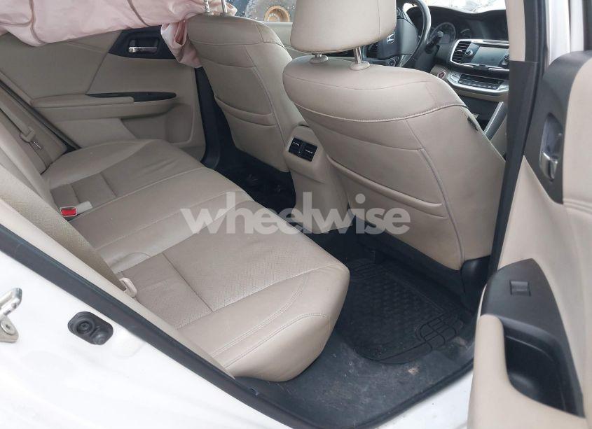 Photo 8 of 2015 Honda Accord EX-L V-6 (VIN 1HGCR3F8XFA023551)