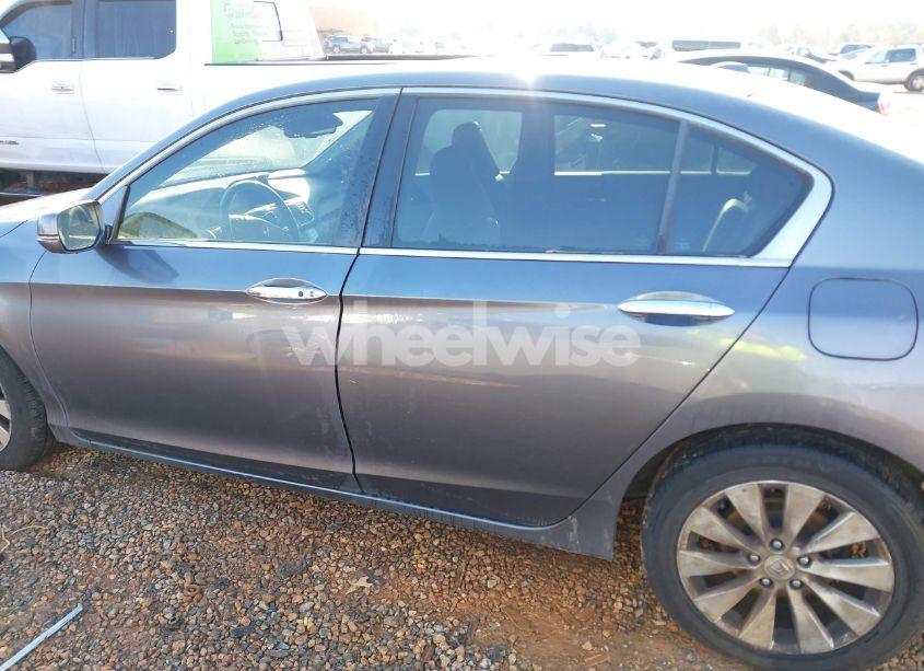 Photo 14 of 2015 Honda Accord EX-L V-6 (VIN 1HGCR3F8XFA024957)