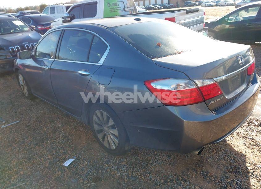 Photo 3 of 2015 Honda Accord EX-L V-6 (VIN 1HGCR3F8XFA024957)