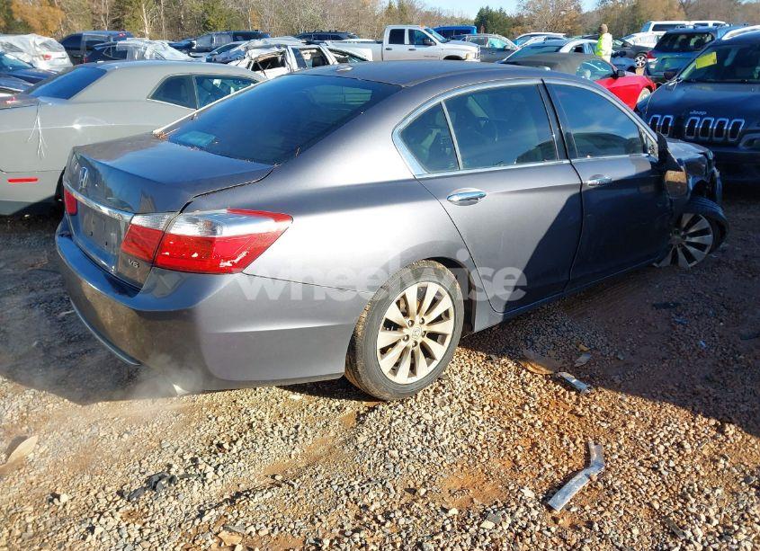 Photo 4 of 2015 Honda Accord EX-L V-6 (VIN 1HGCR3F8XFA024957)