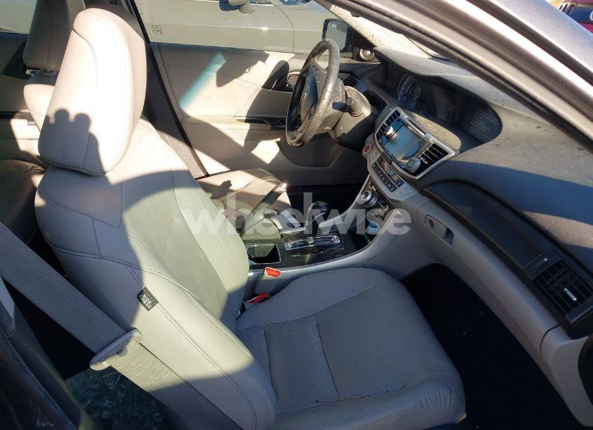 Photo 5 of 2015 Honda Accord EX-L V-6 (VIN 1HGCR3F8XFA024957)