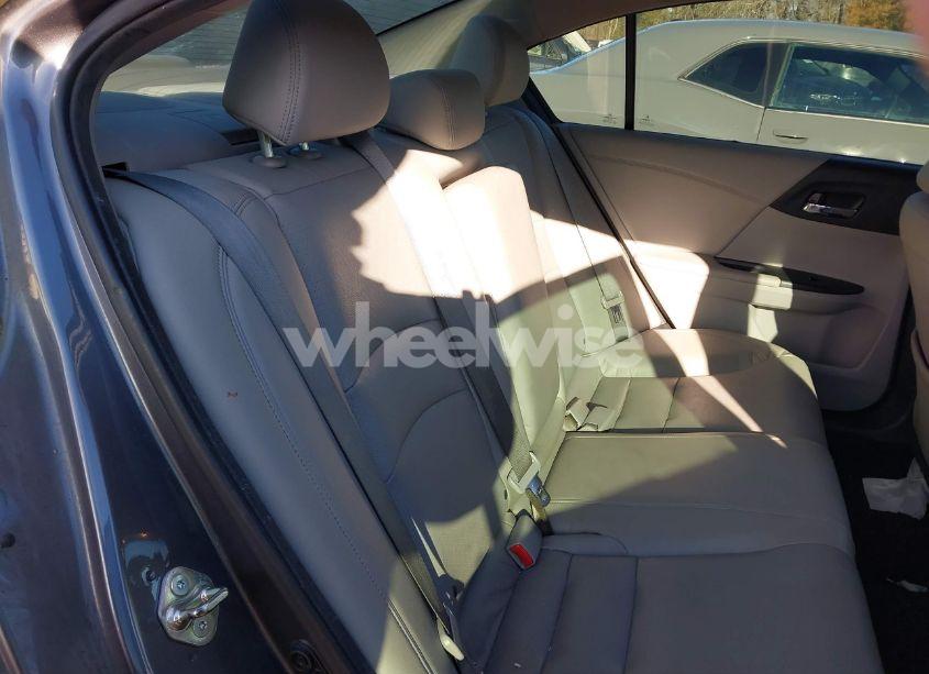 Photo 8 of 2015 Honda Accord EX-L V-6 (VIN 1HGCR3F8XFA024957)