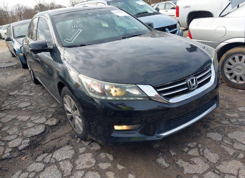 2015 Honda Accord EX-L V-6 (VIN 1HGCR3F8XFA027101) main photo