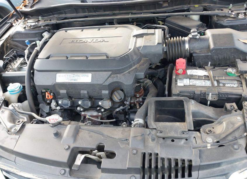 Photo 10 of 2015 Honda Accord EX-L V-6 (VIN 1HGCR3F8XFA027101)