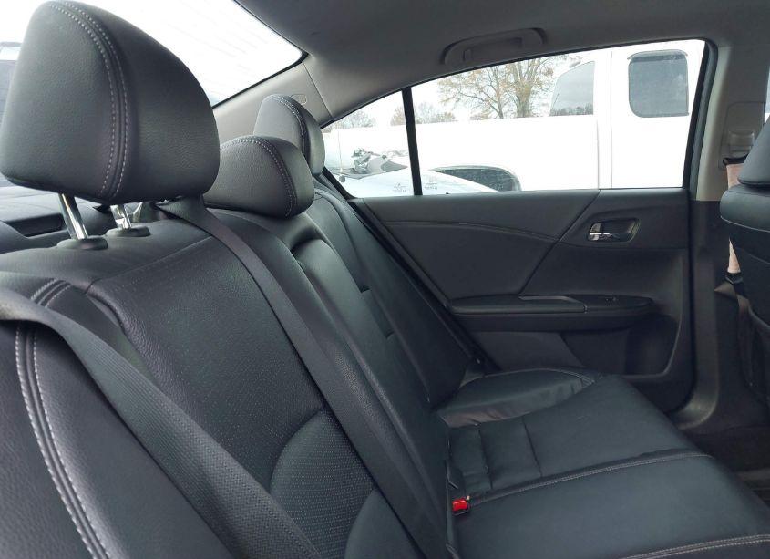 Photo 8 of 2015 Honda Accord EX-L V-6 (VIN 1HGCR3F8XFA027101)