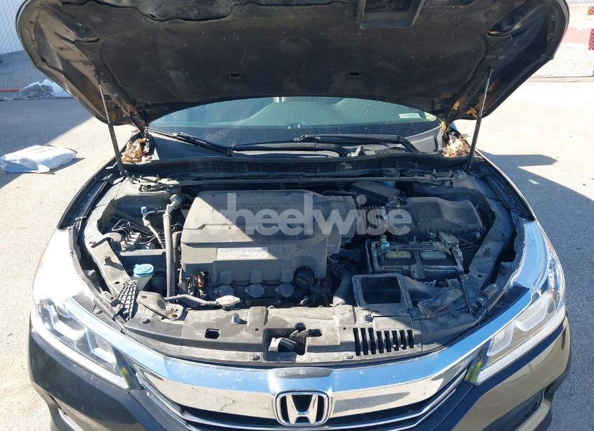 Photo 10 of 2016 Honda Accord EX-L V-6 (VIN 1HGCR3F8XGA027102)