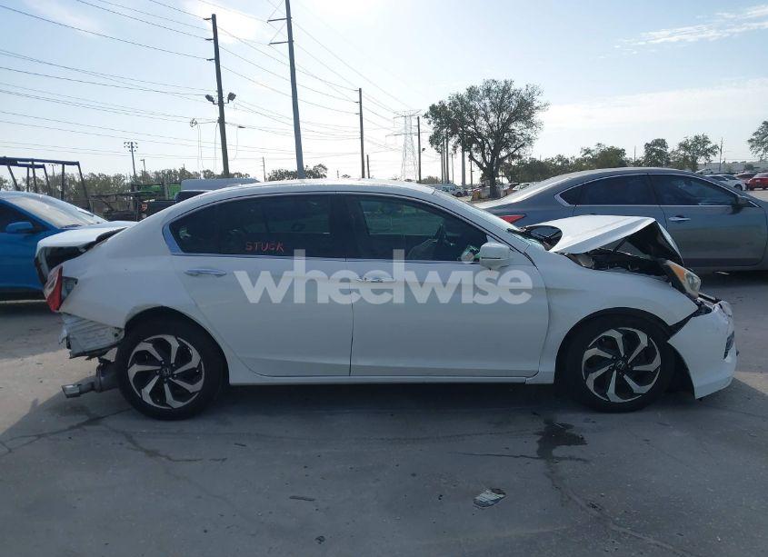 Photo 13 of 2017 Honda Accord EX-L V6 (VIN 1HGCR3F8XHA005702)