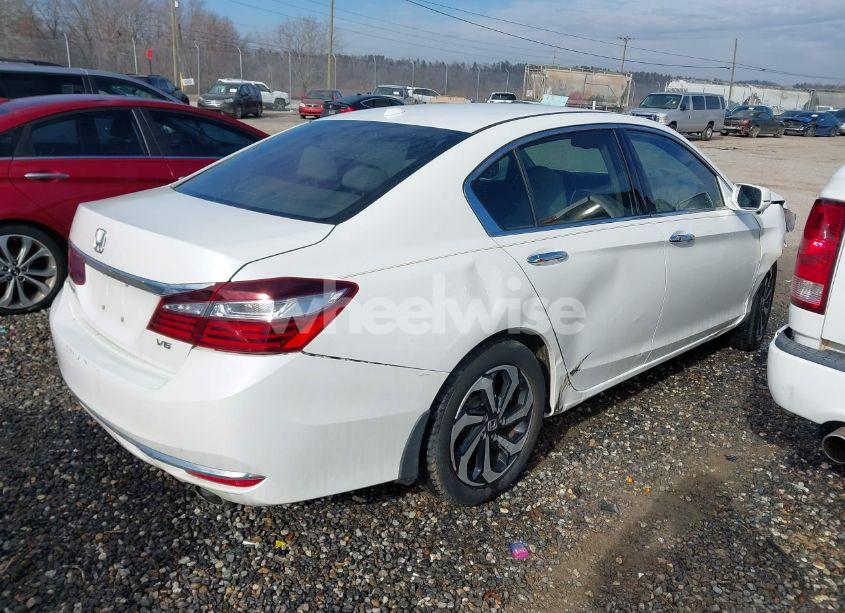 Photo 4 of 2017 Honda Accord EX-L V6 (VIN 1HGCR3F8XHA041342)