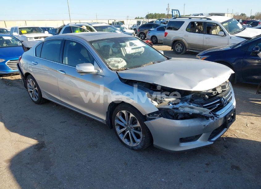 2015 Honda Accord TOURING (VIN 1HGCR3F90FA029559) main photo