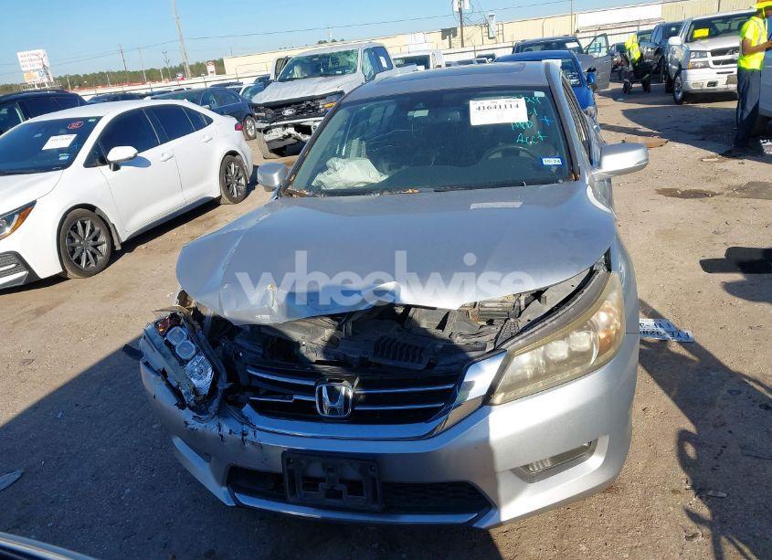 Photo 12 of 2015 Honda Accord TOURING (VIN 1HGCR3F90FA029559)