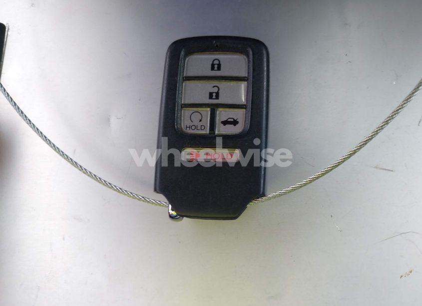 Photo 11 of 2017 Honda Accord TOURING V6 (VIN 1HGCR3F90HA010626)