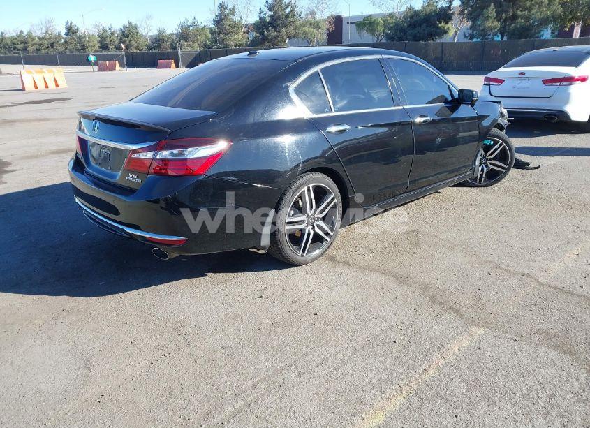 Photo 4 of 2017 Honda Accord TOURING V6 (VIN 1HGCR3F90HA022405)
