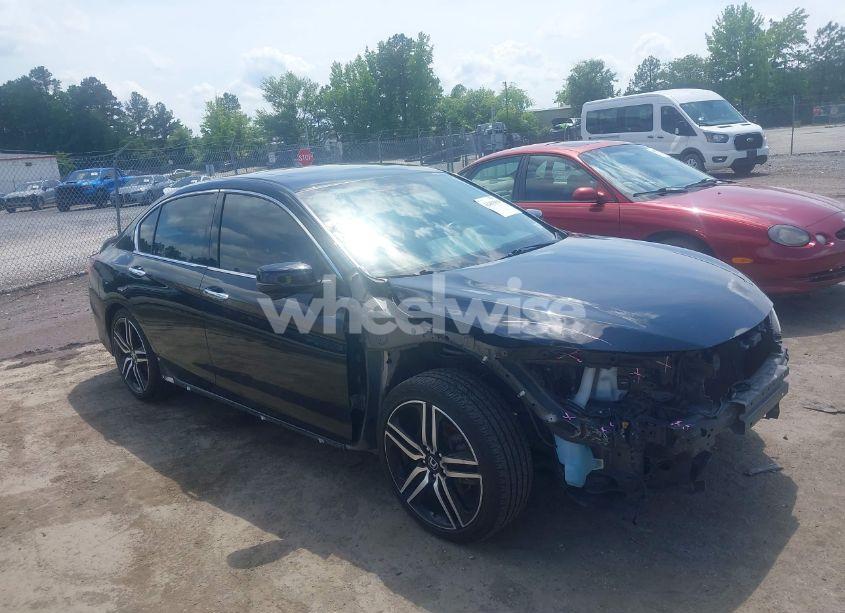2017 Honda Accord TOURING V6 (VIN 1HGCR3F90HA030200) main photo