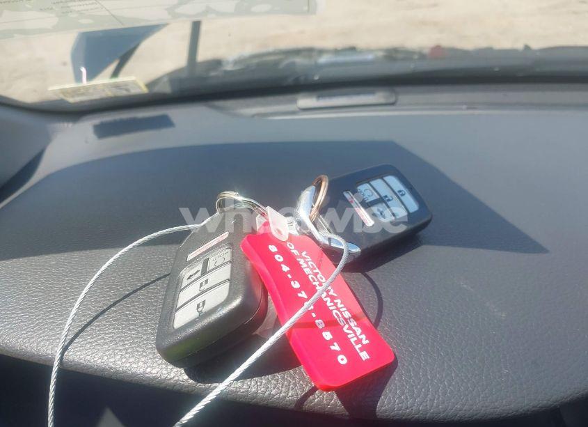 Photo 11 of 2017 Honda Accord TOURING V6 (VIN 1HGCR3F90HA030200)