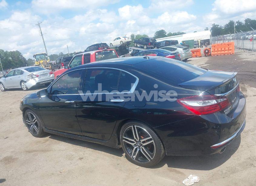 Photo 15 of 2017 Honda Accord TOURING V6 (VIN 1HGCR3F90HA030200)