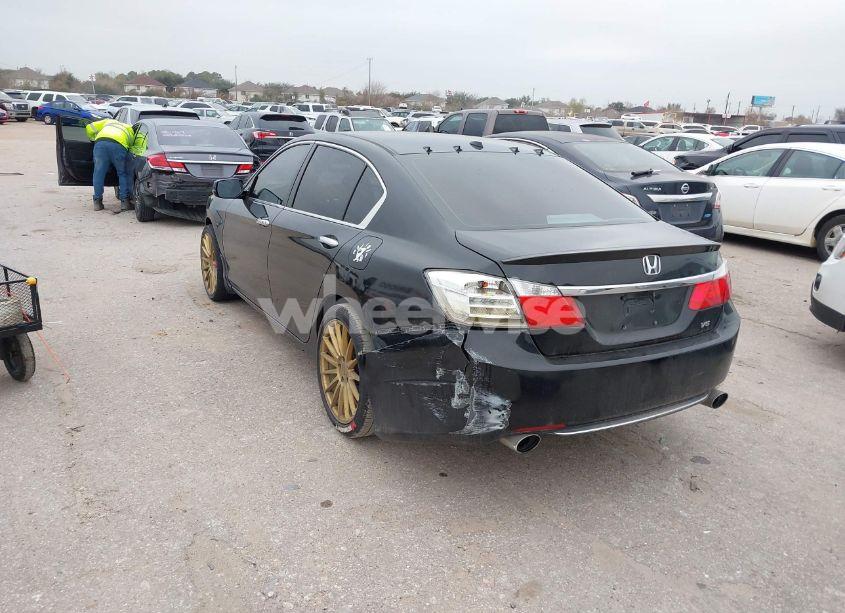 Photo 3 of 2013 Honda Accord TOURING (VIN 1HGCR3F91DA031429)