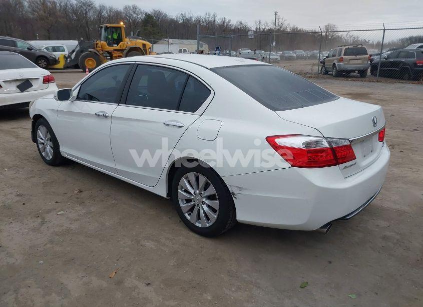 Photo 3 of 2014 Honda Accord TOURING (VIN 1HGCR3F91EA024434)