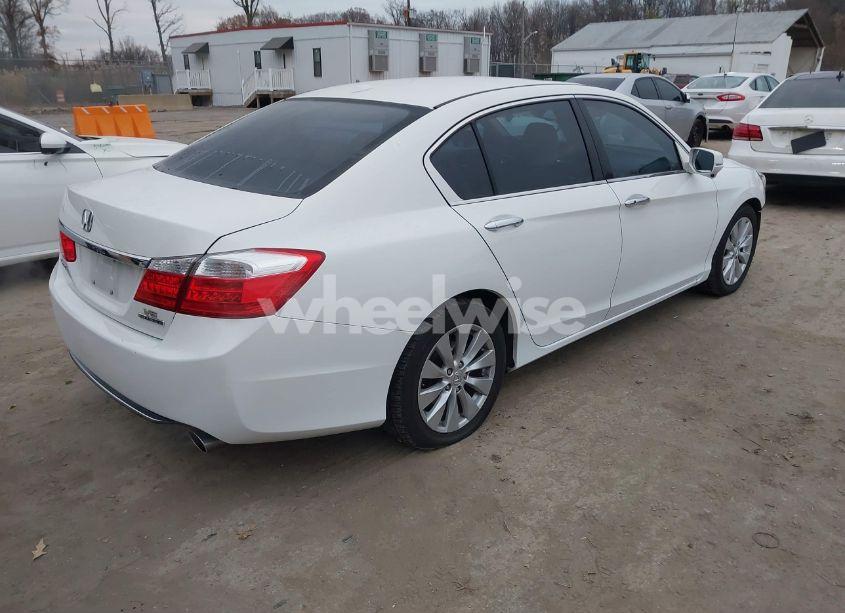 Photo 4 of 2014 Honda Accord TOURING (VIN 1HGCR3F91EA024434)