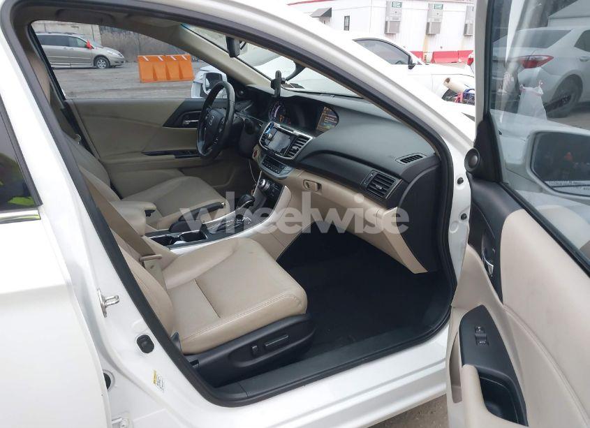 Photo 5 of 2014 Honda Accord TOURING (VIN 1HGCR3F91EA024434)