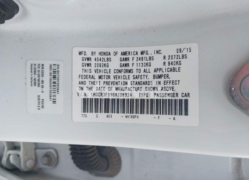 Photo 9 of 2016 Honda Accord TOURING (VIN 1HGCR3F91GA006924)