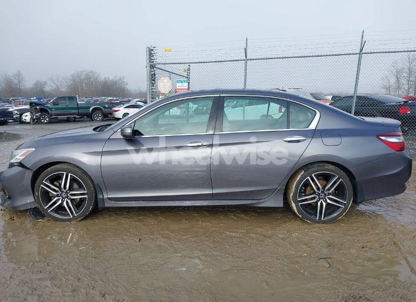 Photo 14 of 2016 Honda Accord TOURING (VIN 1HGCR3F91GA016417)