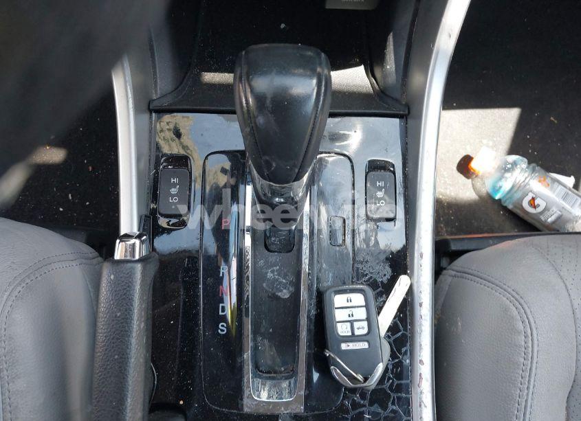 Photo 11 of 2016 Honda Accord TOURING (VIN 1HGCR3F91GA022475)