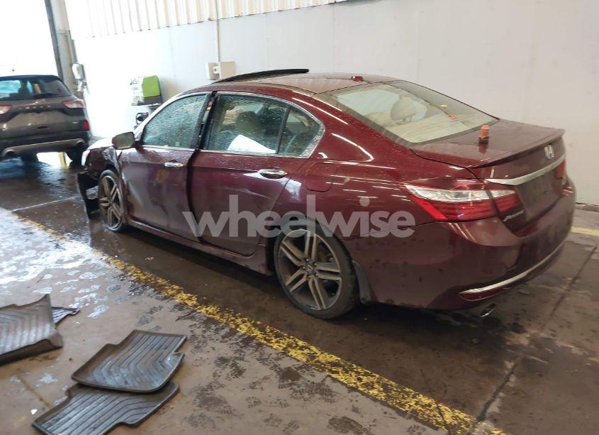 Photo 3 of 2017 Honda Accord TOURING V6 (VIN 1HGCR3F91HA024762)