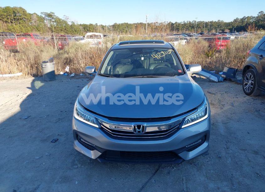 Photo 12 of 2017 Honda Accord TOURING V6 (VIN 1HGCR3F91HA039388)