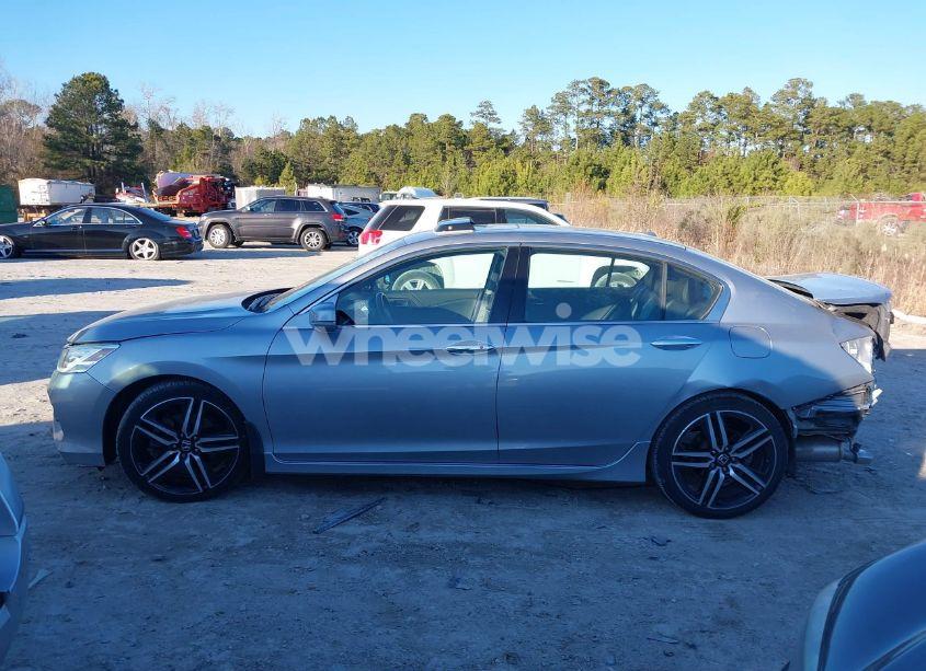 Photo 14 of 2017 Honda Accord TOURING V6 (VIN 1HGCR3F91HA039388)