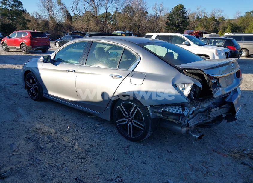 Photo 3 of 2017 Honda Accord TOURING V6 (VIN 1HGCR3F91HA039388)