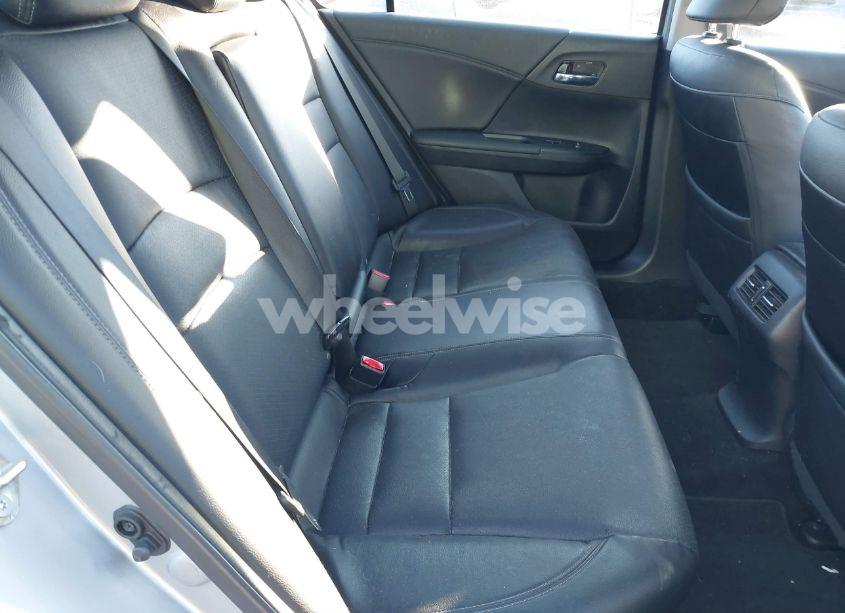 Photo 8 of 2017 Honda Accord TOURING V6 (VIN 1HGCR3F91HA039388)