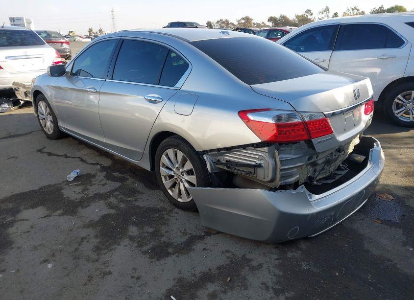 Photo 3 of 2015 Honda Accord TOURING (VIN 1HGCR3F92FA031569)