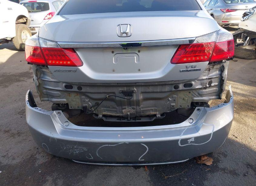 Photo 6 of 2015 Honda Accord TOURING (VIN 1HGCR3F92FA031569)