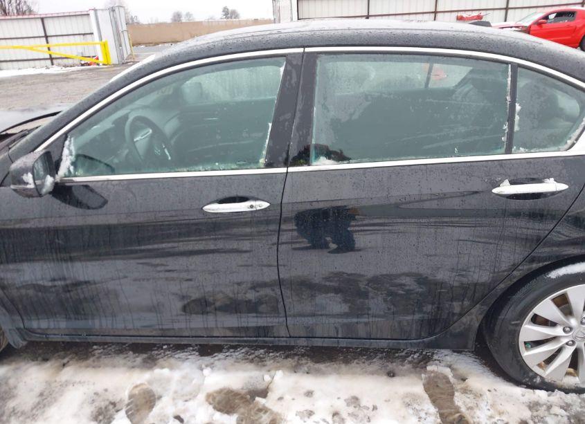 Photo 15 of 2015 Honda Accord TOURING (VIN 1HGCR3F92FA035959)