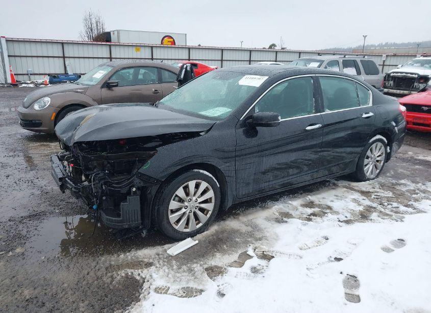 Photo 2 of 2015 Honda Accord TOURING (VIN 1HGCR3F92FA035959)