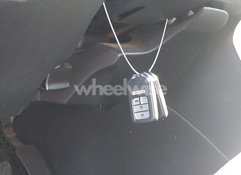 Photo 11 of 2016 Honda Accord TOURING (VIN 1HGCR3F92GA012537)