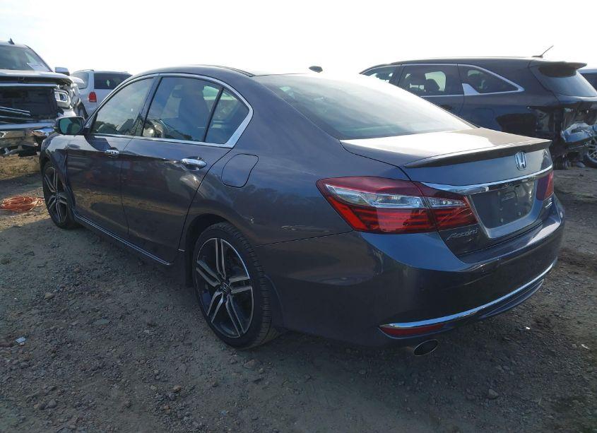Photo 3 of 2016 Honda Accord TOURING (VIN 1HGCR3F92GA033002)