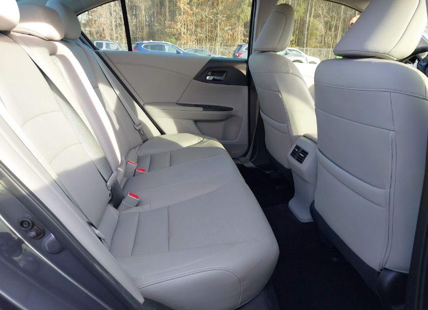 Photo 8 of 2016 Honda Accord TOURING (VIN 1HGCR3F92GA033002)