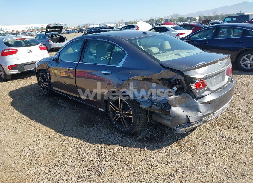 Photo 3 of 2017 Honda Accord TOURING V6 (VIN 1HGCR3F92HA038542)