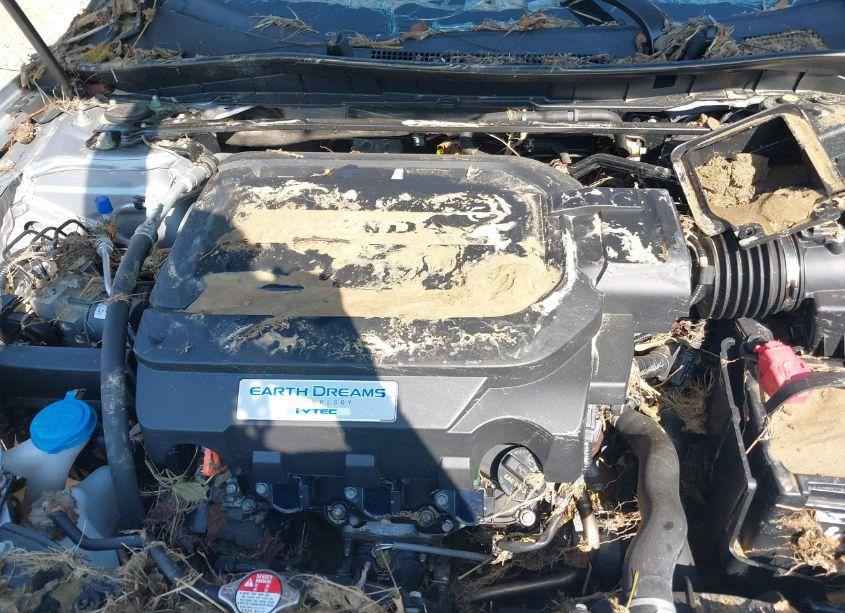 Photo 10 of 2017 Honda Accord TOURING V6 (VIN 1HGCR3F92HA042865)