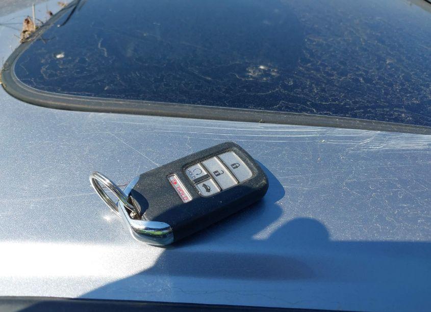 Photo 11 of 2017 Honda Accord TOURING V6 (VIN 1HGCR3F92HA042865)