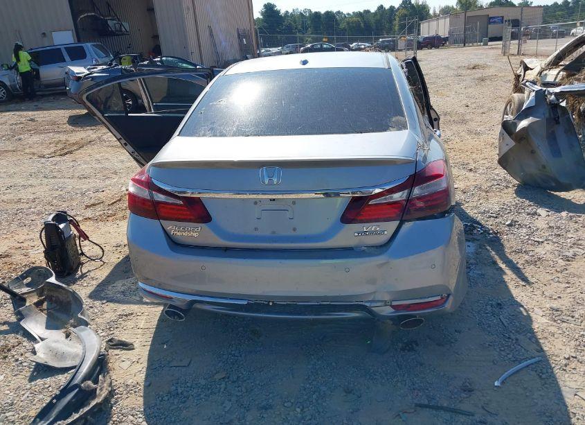 Photo 16 of 2017 Honda Accord TOURING V6 (VIN 1HGCR3F92HA042865)