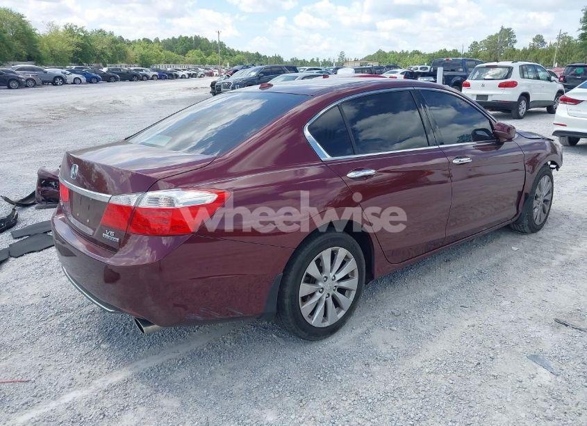 Photo 4 of 2013 Honda Accord TOURING (VIN 1HGCR3F93DA028743)