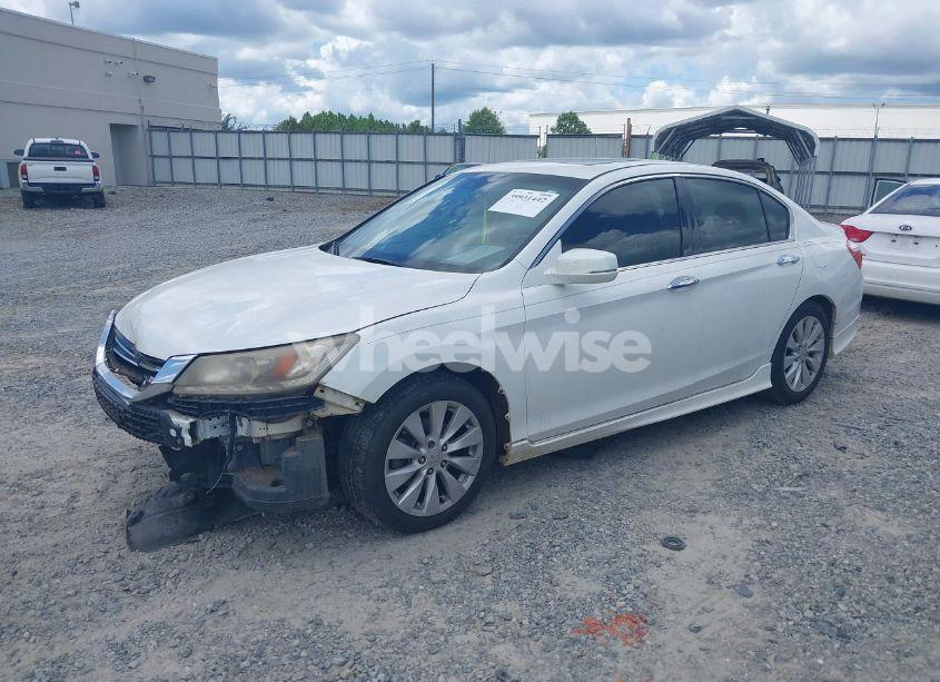 Photo 2 of 2014 Honda Accord TOURING (VIN 1HGCR3F93EA013564)