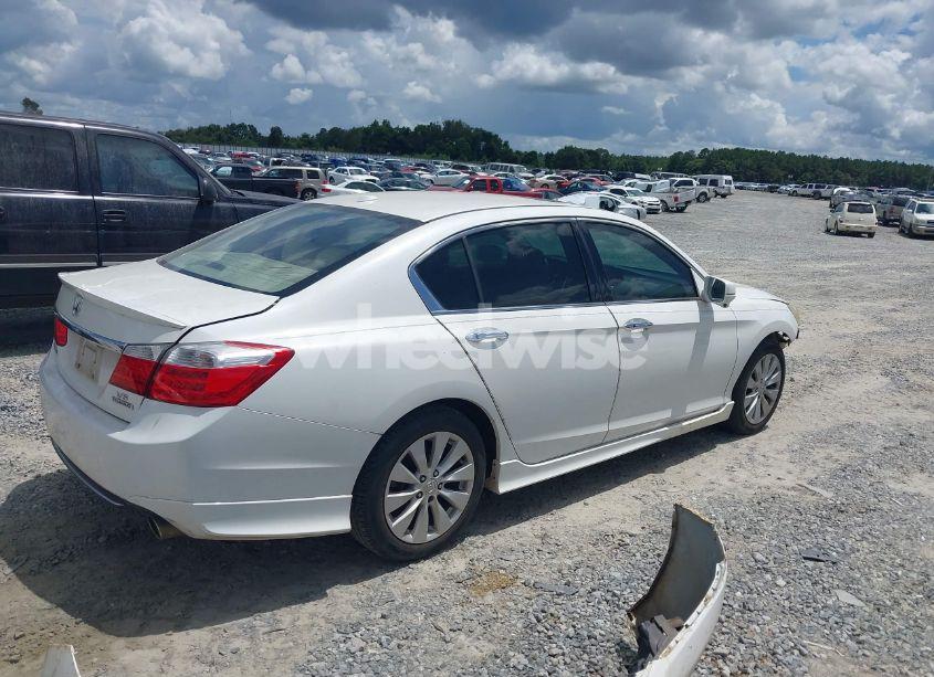 Photo 4 of 2014 Honda Accord TOURING (VIN 1HGCR3F93EA013564)