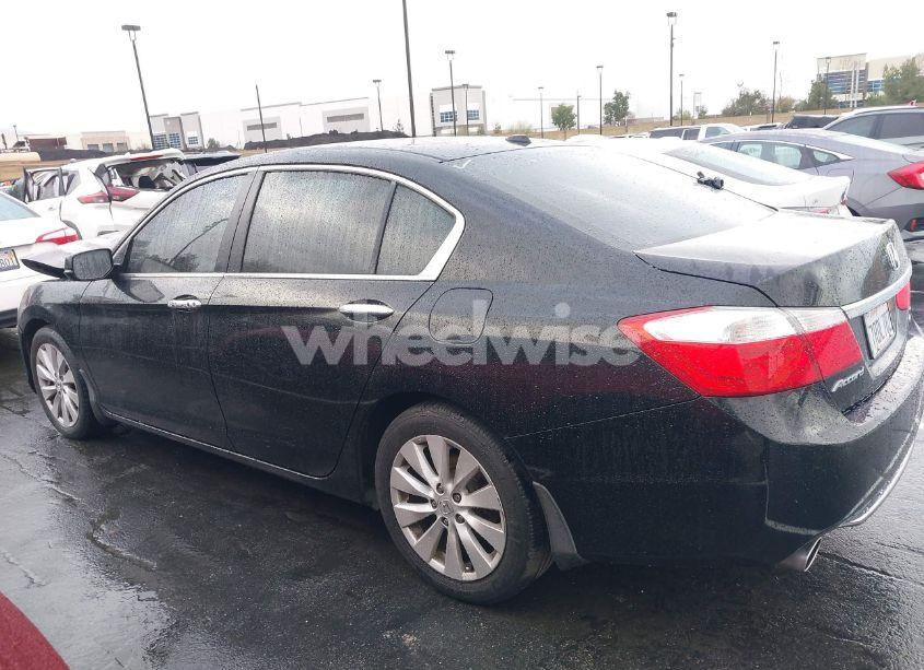 Photo 14 of 2015 Honda Accord TOURING (VIN 1HGCR3F93FA020838)