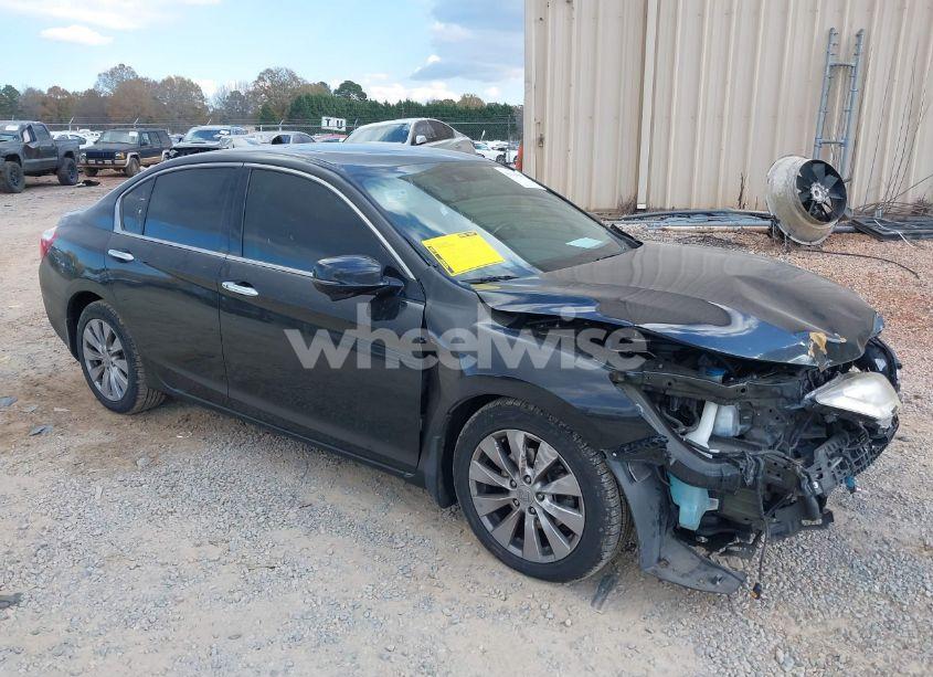 2015 Honda Accord TOURING (VIN 1HGCR3F93FA035940) main photo