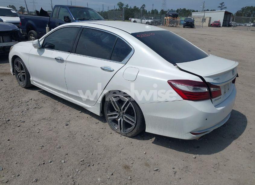 Photo 3 of 2016 Honda Accord TOURING (VIN 1HGCR3F93GA018704)