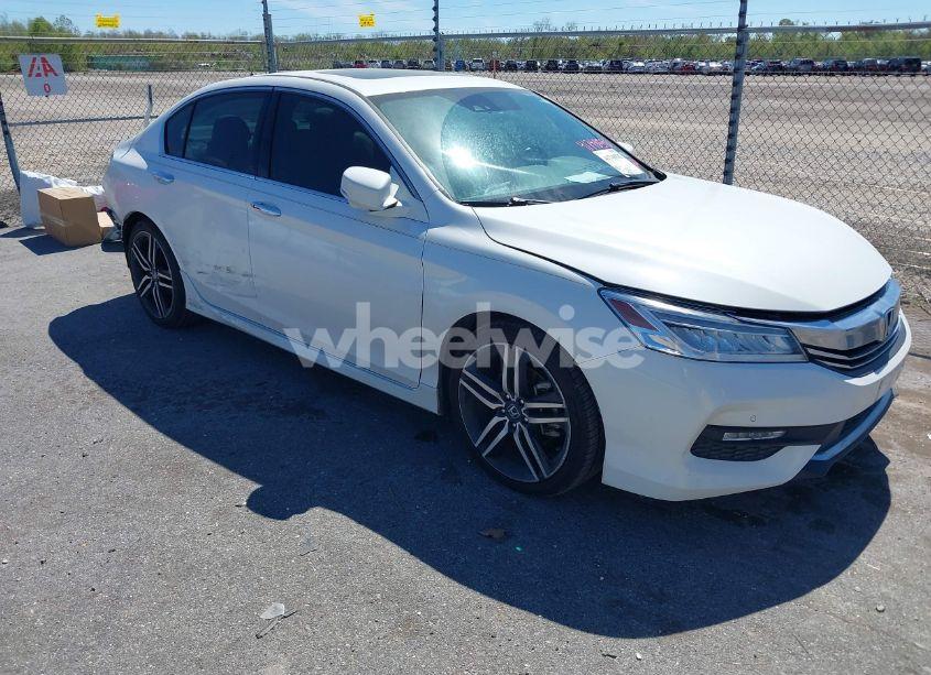 2016 Honda Accord TOURING (VIN 1HGCR3F93GA024342) main photo